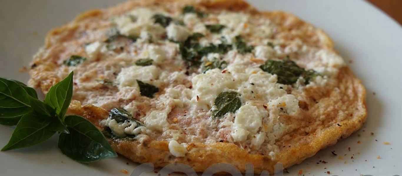 Η συνταγή της ημέρας: Ομελέτα λευκή με μυρωδικά και ανθότυρο